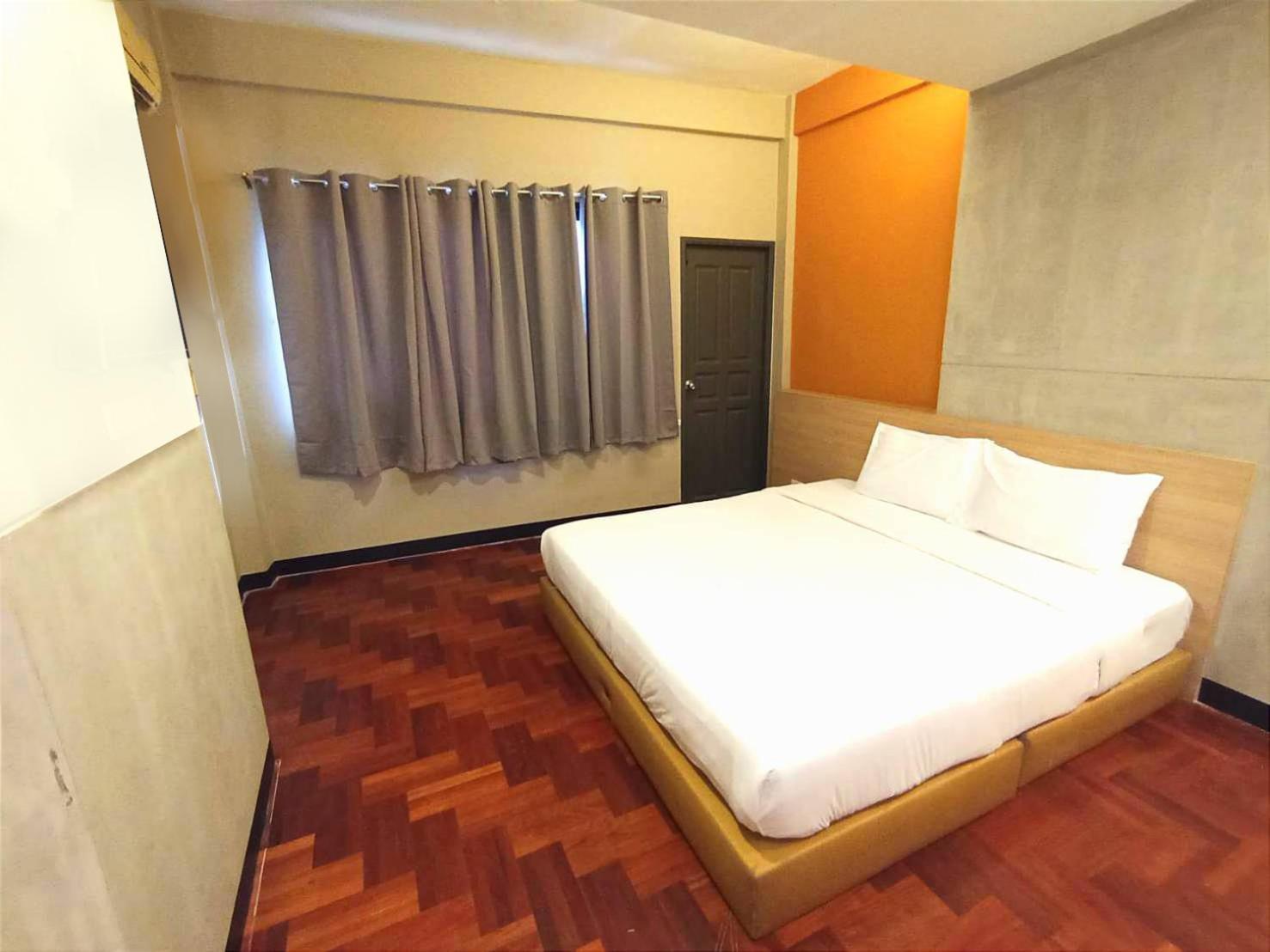 Go Silom - Bts Saint Louis โกอินน์ สีลม - สถานีรถไฟฟ้าเซนต์หลุยส์ X Pangsapuri Bangkok